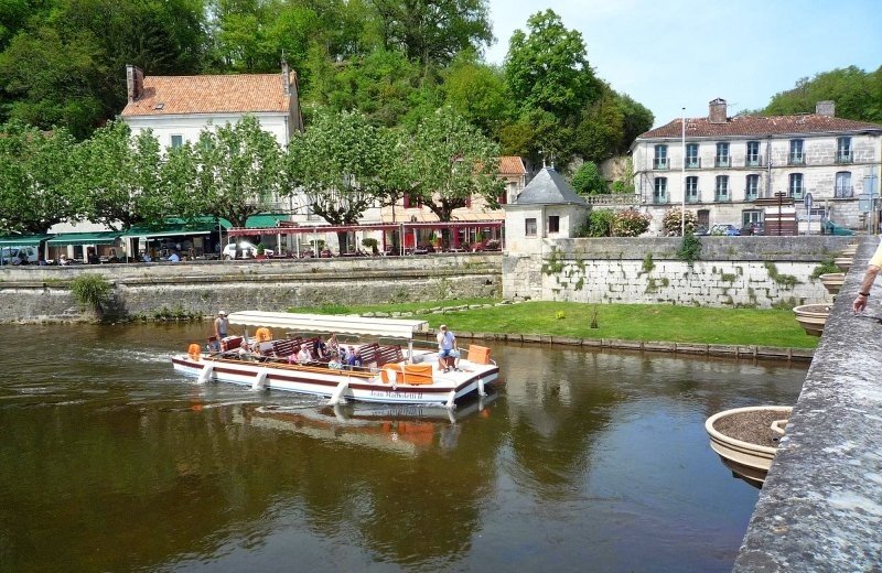 F24083brantome