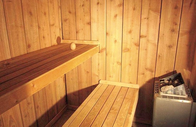 F76092sauna2