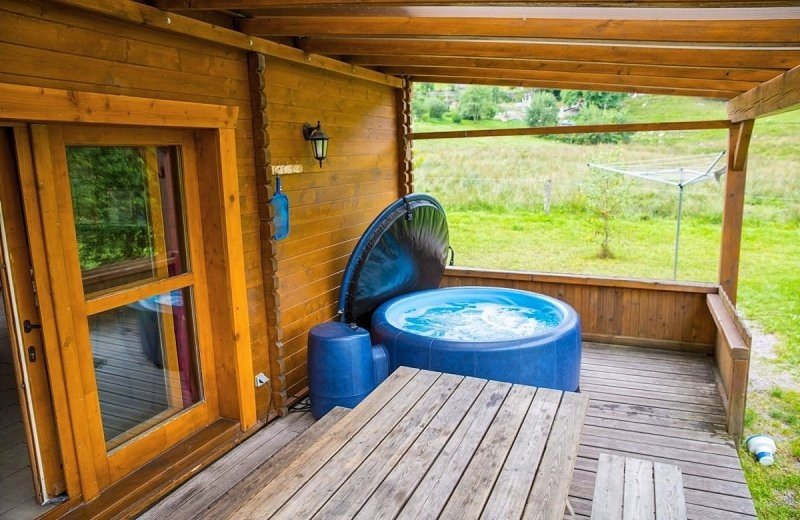 F88121terrasenjacuzzi